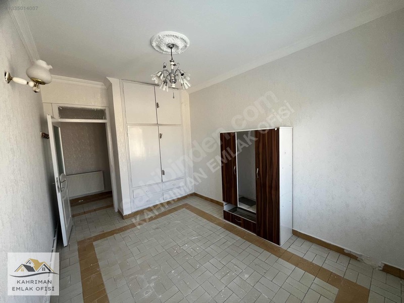 Kahrıman'dan Göznuru Hastanesi Yanı Satılık 3+1 Daire — fotoğraf 5