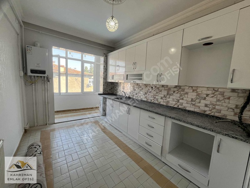 Kahrıman'dan Göznuru Hastanesi Yanı Satılık 3+1 Daire — fotoğraf 7