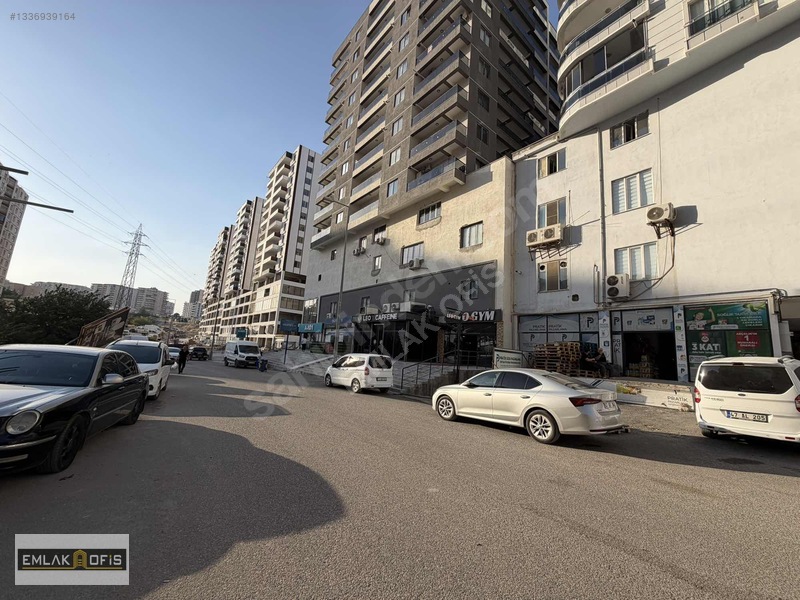 Emlak Ofis Kiralık Dükkan 700 Metre Ava Yol Bir Alt Cadde — fotoğraf 2
