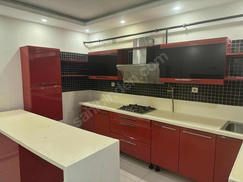 Özer Emlak'tan Süleymaniye Mahallesinde Kiralık 4+1 Daire — fotoğraf 4