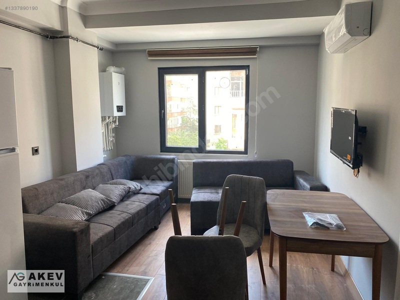 Akev Gayrimenkul'den Merkezi Konum Lüks Arakat Eşyalı 1+1 Daire — fotoğraf 4