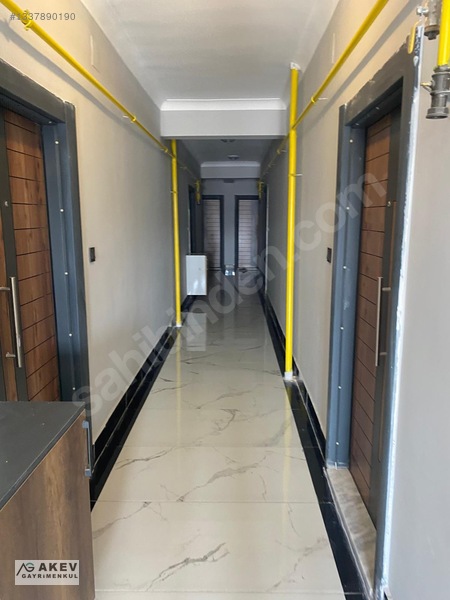 Akev Gayrimenkul'den Merkezi Konum Lüks Arakat Eşyalı 1+1 Daire — fotoğraf 11