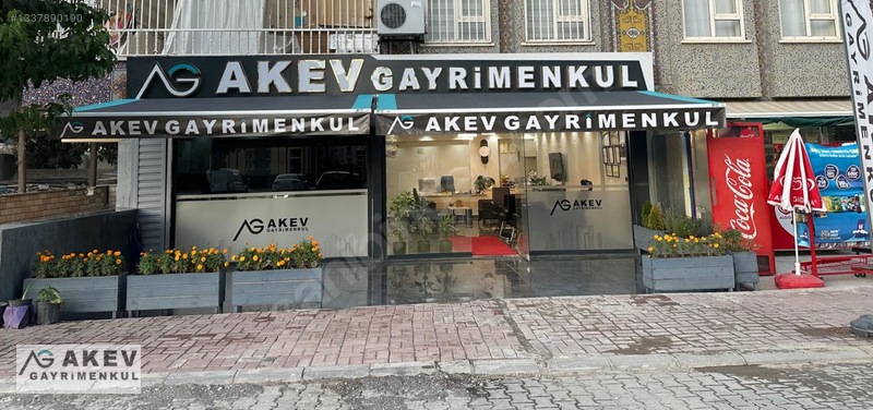 Akev Gayrimenkul'den Merkezi Konum Lüks Arakat Eşyalı 1+1 Daire — fotoğraf 14