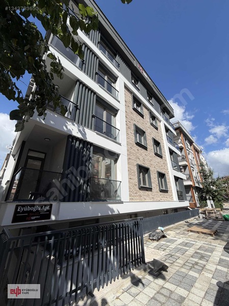 Atatürk Mah.bahçevanlar Sok.2+1 81m2 Y.giriş Sıfır Metro Dibinde — fotoğraf 2