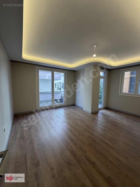 Atatürk Mah.bahçevanlar Sok.2+1 81m2 Y.giriş Sıfır Metro Dibinde — fotoğraf 16