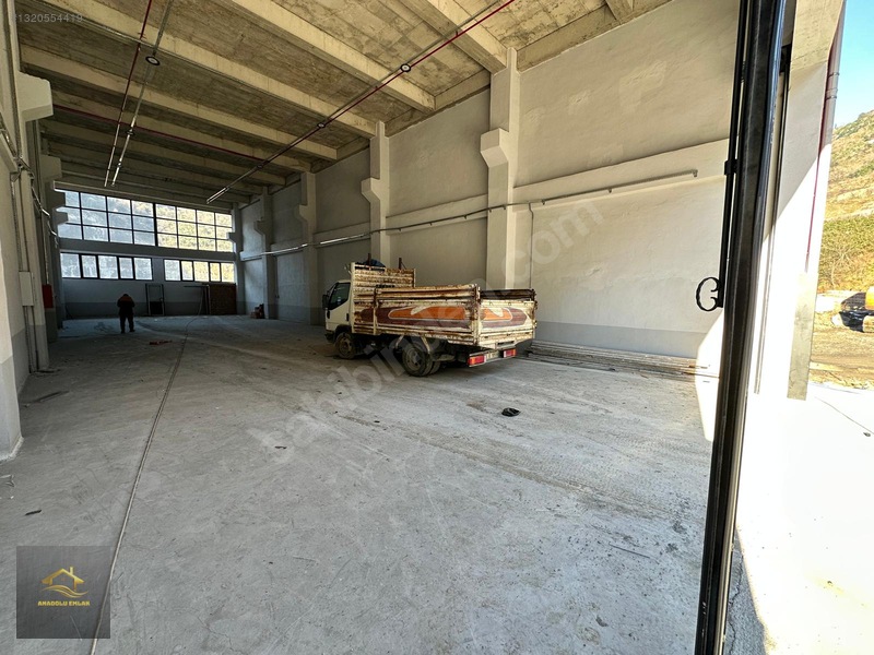 Trabzon Dolaylı Mincanlar Sanayi Sitesi Kiralık 262 M2 Dükkan — fotoğraf 3