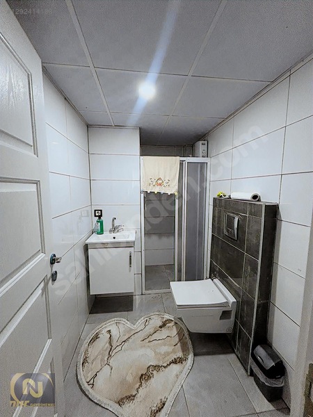 Nur Aslandan Çınarlıda Lüks Eşyalı Kiralık 1+1 Daire — fotoğraf 5