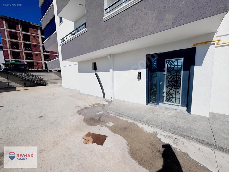 Derecikte Sıfır 2+1 | 5. Kat | 2 Banyo | 3 Cepheli | Balkonlu — fotoğraf 2