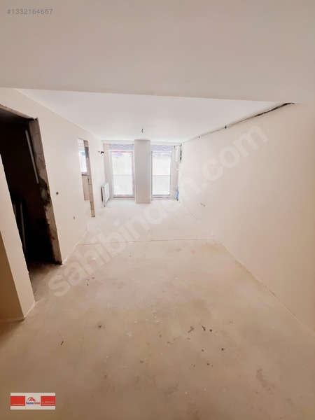Kaçmaz'dan Küçükyalı Çamlık Sahil'de Ön Cepheli Lüks Geniş 1+1 — fotoğraf 13