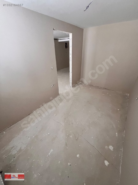 Kaçmaz'dan Küçükyalı Çamlık Sahil'de Ön Cepheli Lüks Geniş 1+1 — fotoğraf 19