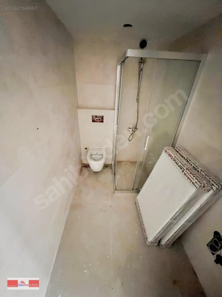 Kaçmaz'dan Küçükyalı Çamlık Sahil'de Ön Cepheli Lüks Geniş 1+1 — fotoğraf 21