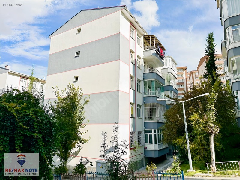 Batıkent Özpetek 7 Sitesinde Kiralık 3+1 Daire — fotoğraf 2