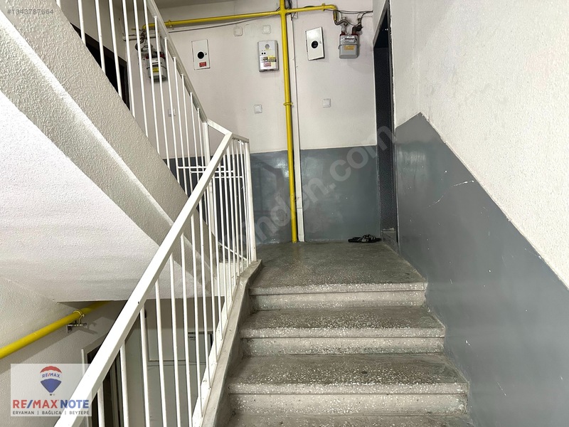 Batıkent Özpetek 7 Sitesinde Kiralık 3+1 Daire — fotoğraf 7