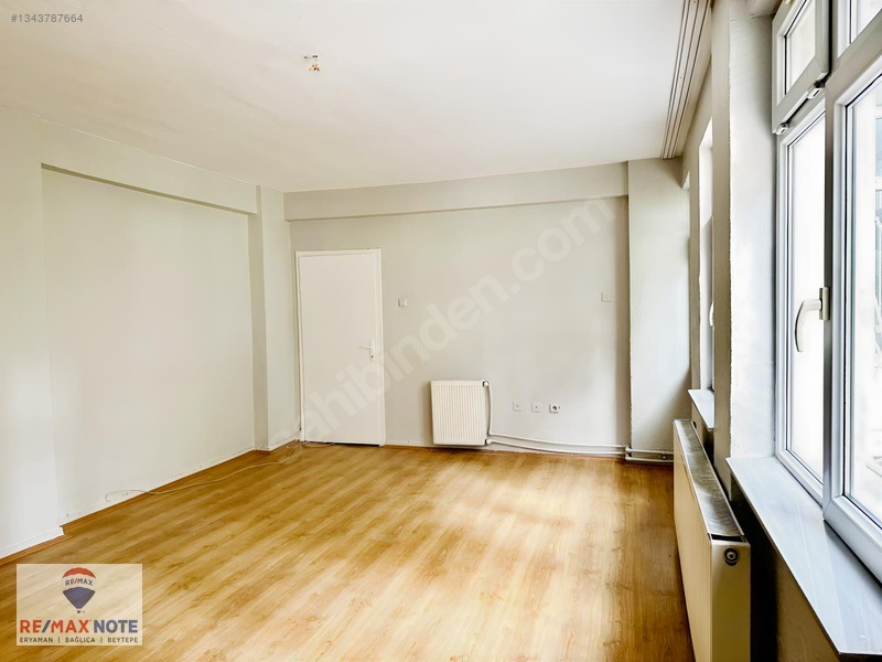 Batıkent Özpetek 7 Sitesinde Kiralık 3+1 Daire — fotoğraf 12