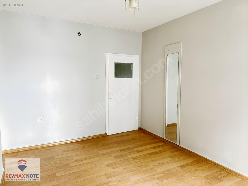 Batıkent Özpetek 7 Sitesinde Kiralık 3+1 Daire — fotoğraf 18