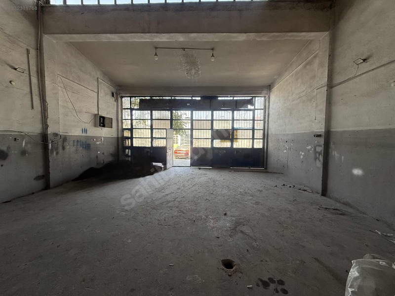 Özsan Sanayi Sitesinde 200m2 Kiralık Dükkan — fotoğraf 2