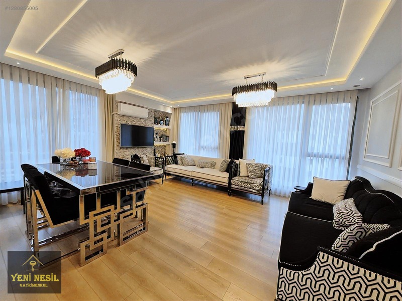 5.levent'e Komşu 4+1 Balkon Teraslı Eşyaları İle Satılık Daire