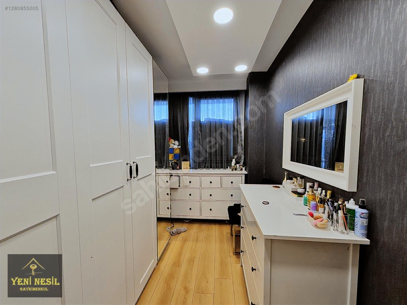5.levent'e Komşu 4+1 Balkon Teraslı Eşyaları İle Satılık Daire — fotoğraf 27
