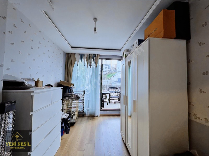5.levent'e Komşu 4+1 Balkon Teraslı Eşyaları İle Satılık Daire — fotoğraf 28