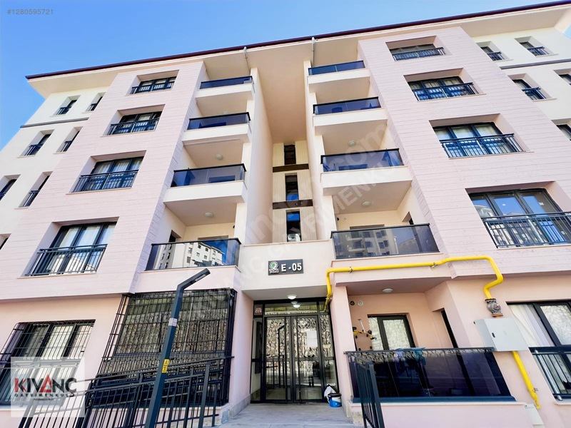Kıvanç Gayrimenkul'Den İkizcede Kiralık Daire