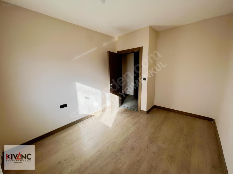 Kıvanç Gayrimenkul'den İkizcede Kiralık Daire — fotoğraf 11