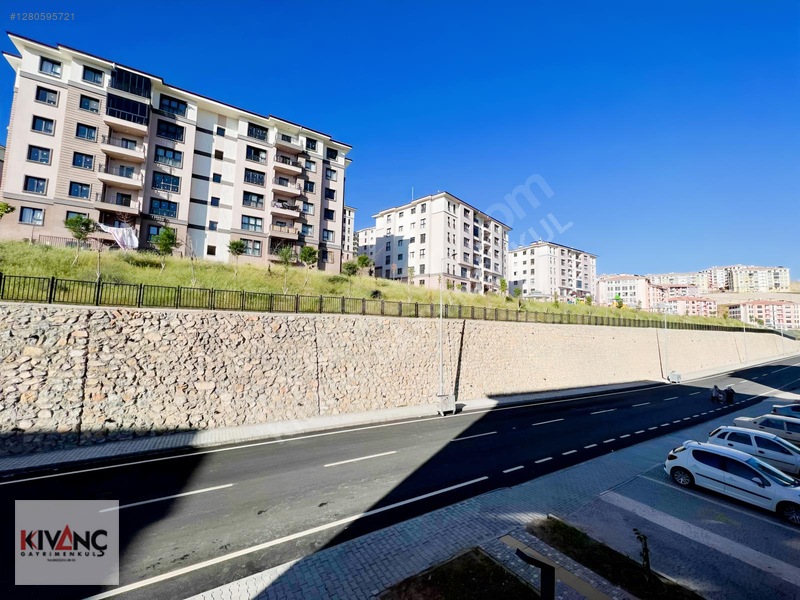 Kıvanç Gayrimenkul'den İkizcede Kiralık Daire — fotoğraf 24