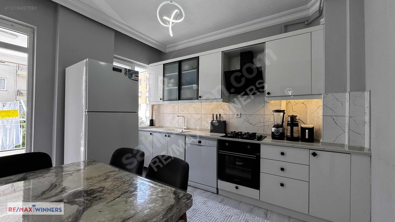 Yenigün'de Tadilatlı, Kombili, 3+1 Satılık Daire — fotoğraf 4