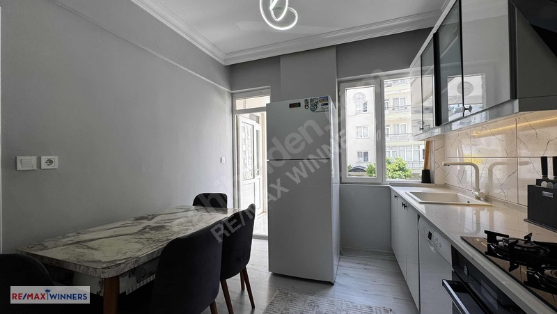 Yenigün'de Tadilatlı, Kombili, 3+1 Satılık Daire — fotoğraf 5