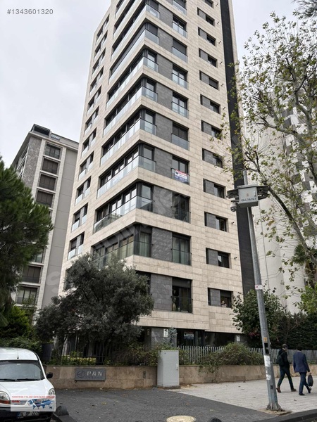 Suadiye Sahil Kesimi Genç Binada 220 M2 Brüt 4,5 +1 Şık Daire