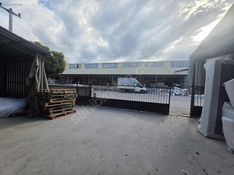 Akhisarda Kiralık 1.350 Kapalı Alan Fabrika — fotoğraf 3