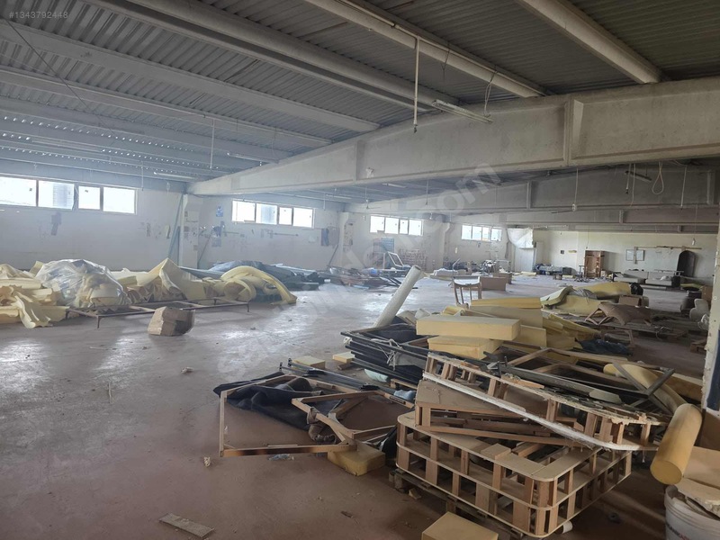 Akhisarda Kiralık 1.350 Kapalı Alan Fabrika — fotoğraf 7