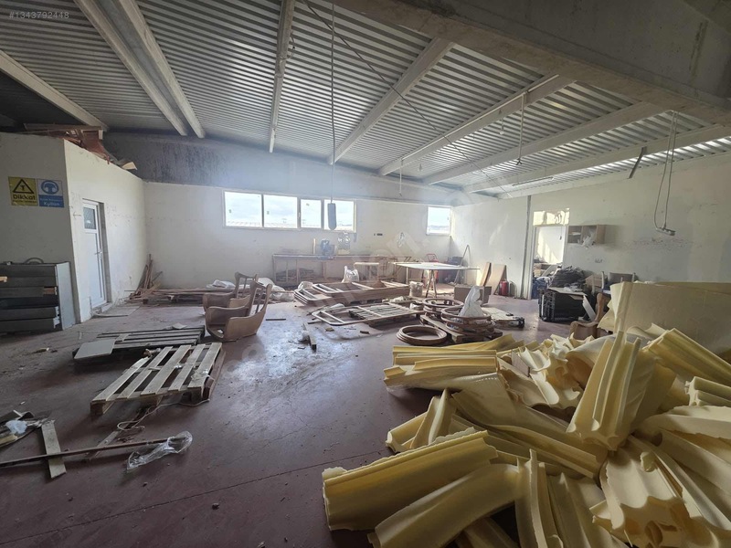 Akhisarda Kiralık 1.350 Kapalı Alan Fabrika — fotoğraf 12