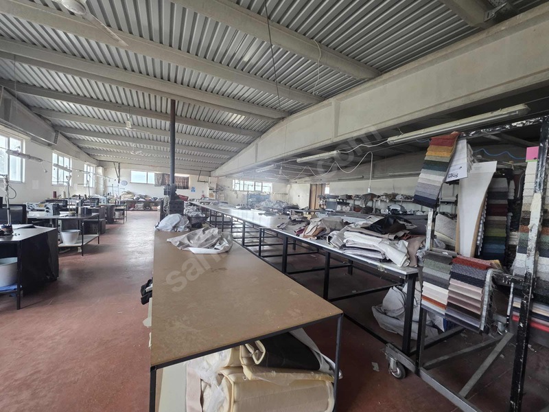 Akhisarda Kiralık 1.350 Kapalı Alan Fabrika — fotoğraf 15