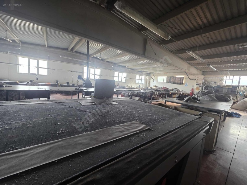 Akhisarda Kiralık 1.350 Kapalı Alan Fabrika — fotoğraf 22