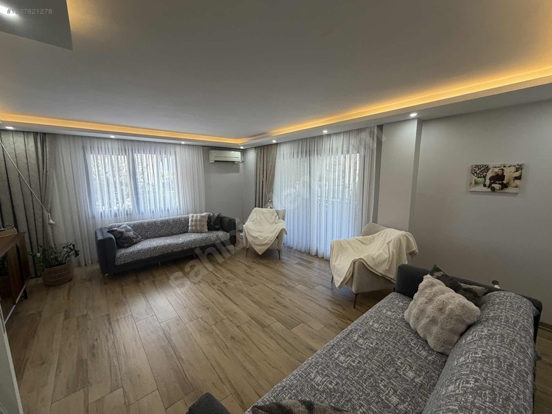 Bergama Merkez Tamamına Kredi Açık 2+1 Cam Balkonlu Geniş 2+1 — fotoğraf 2