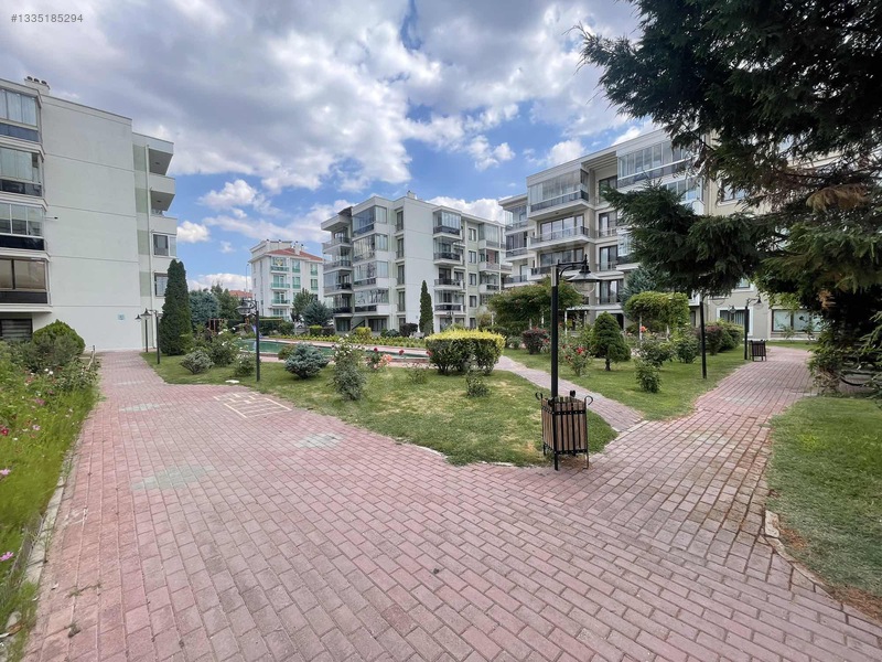 Kulaç Emlaktan Satılık Harika Konumlu Daire Site İçinde4+1 145m2 — fotoğraf 2