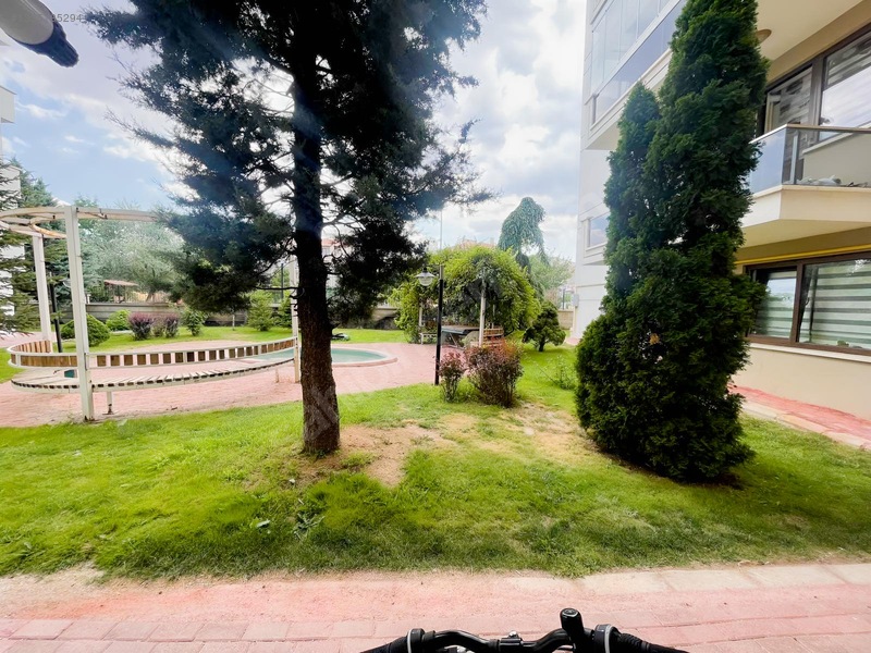 Kulaç Emlaktan Satılık Harika Konumlu Daire Site İçinde4+1 145m2 — fotoğraf 5