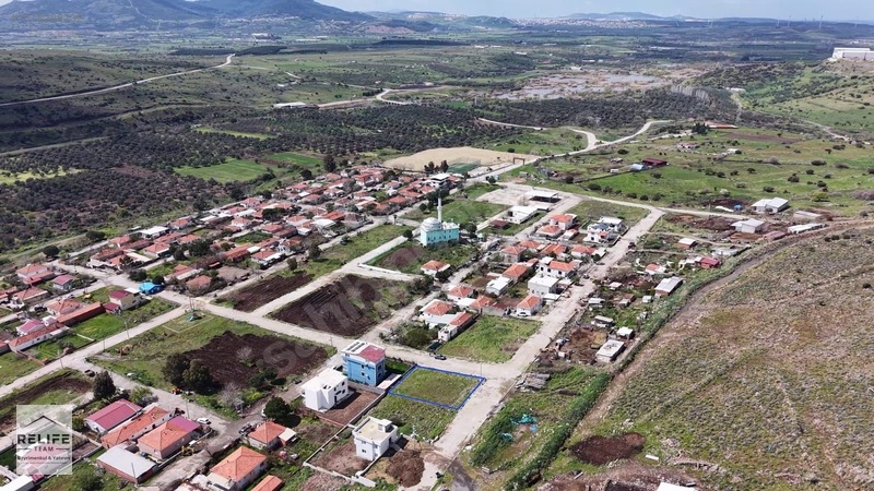 Aliağa Karaköyde Satılık 20/40 İmarlı Ruhsatı Hazır Köşe Arsa — fotoğraf 8