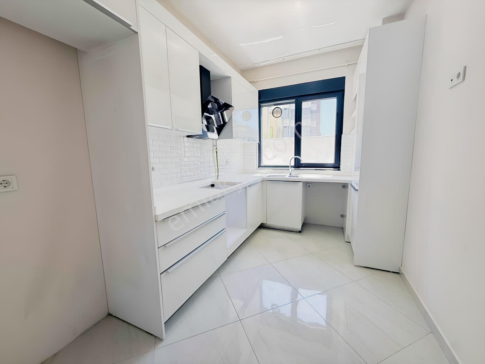 Suadiye'De Satılık 3+1 Daire Hemen Taşınmaya Hazır (95M² Net) — fotoğraf 4