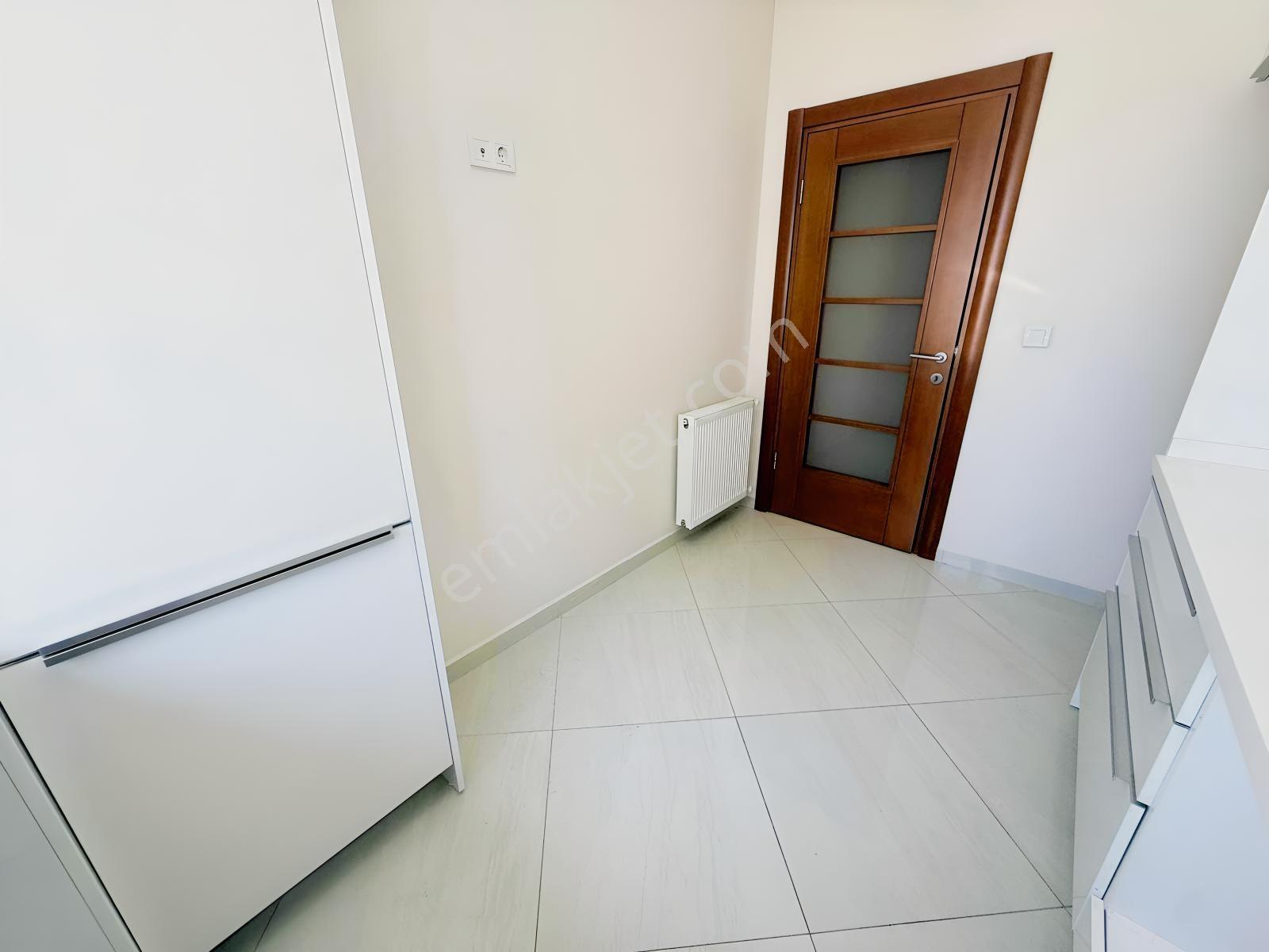 Suadiye'De Satılık 3+1 Daire Hemen Taşınmaya Hazır (95M² Net) — fotoğraf 5