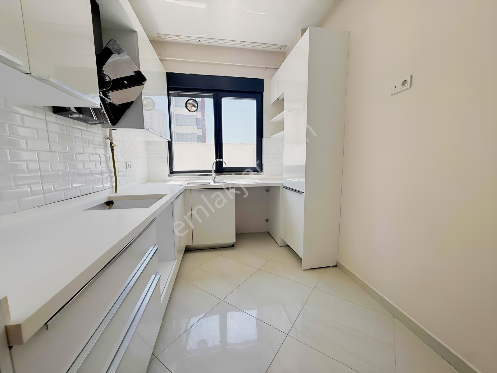 Suadiye'De Satılık 3+1 Daire Hemen Taşınmaya Hazır (95M² Net) — fotoğraf 7