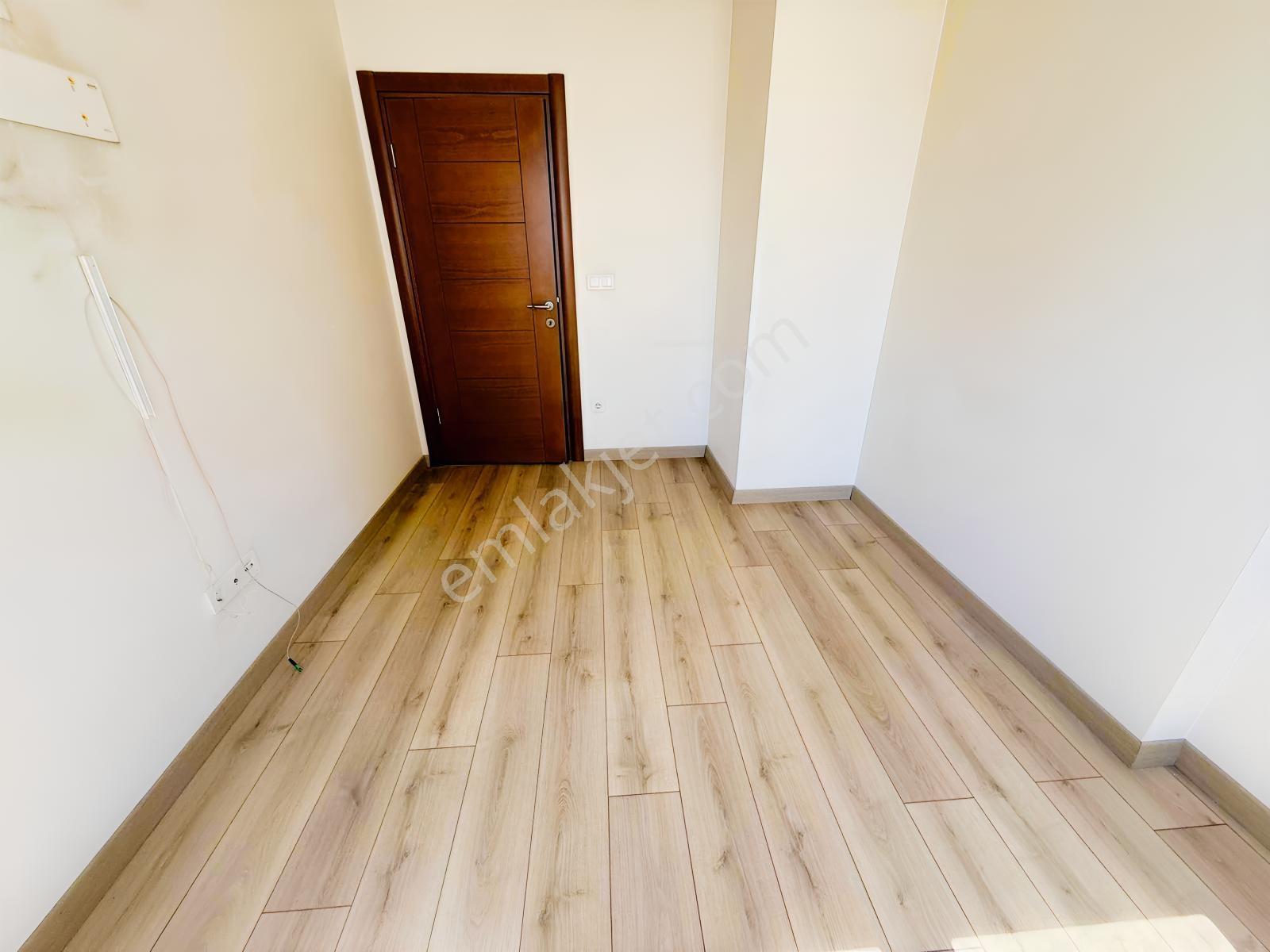 Suadiye'De Satılık 3+1 Daire Hemen Taşınmaya Hazır (95M² Net) — fotoğraf 15