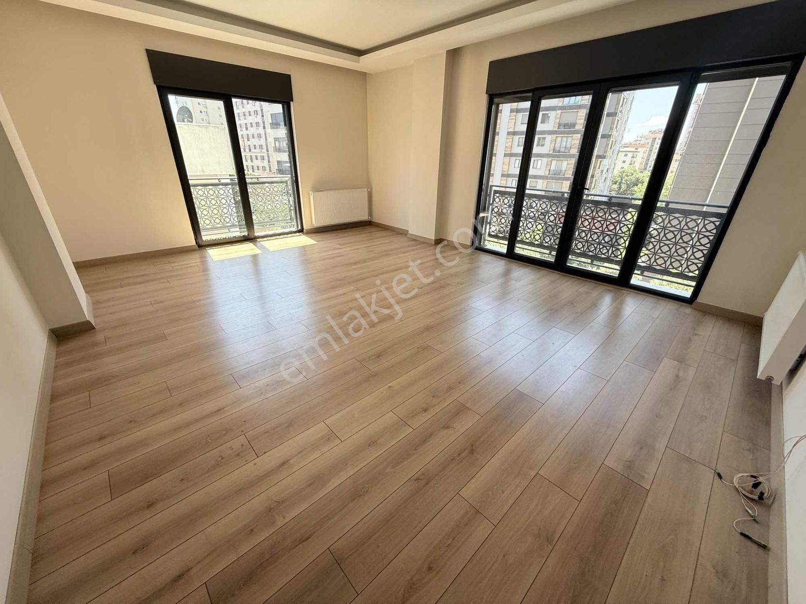 Suadiye'De Satılık 3+1 Daire Hemen Taşınmaya Hazır (95M² Net) — fotoğraf 31