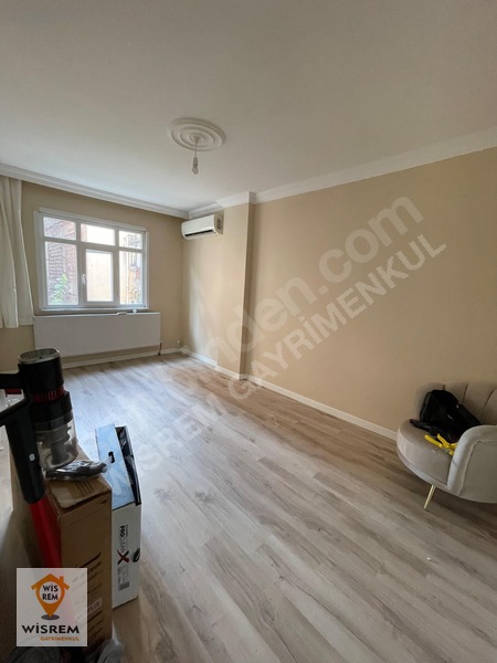 Ümraniye Metroya Yürüme Mesafesinde Satılık 2+1 Yenilenmiş Daire — fotoğraf 5