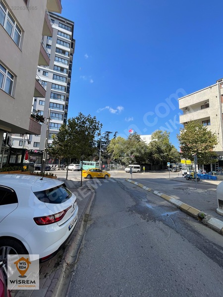 Ümraniye Metroya Yürüme Mesafesinde Satılık 2+1 Yenilenmiş Daire — fotoğraf 15