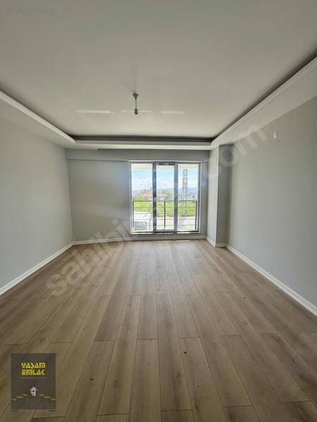 Yaşam Emlaktan Süper Lüks Kat Konumunda Kiralık Daire — fotoğraf 5