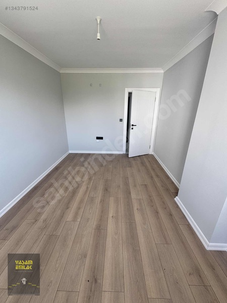Yaşam Emlaktan Süper Lüks Kat Konumunda Kiralık Daire — fotoğraf 24