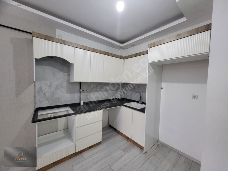 Leyess'den Kayalar Tekel Konutlarında Kiralık 2+1 Daire — fotoğraf 2
