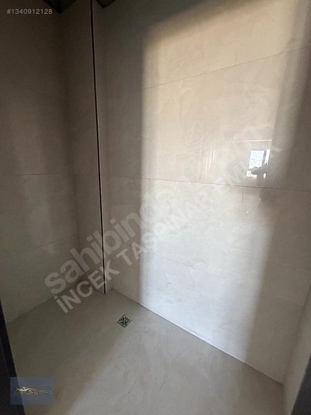 İncek Taşpınar Emlaktan 3+1 Lüx Satılık Daire — fotoğraf 23