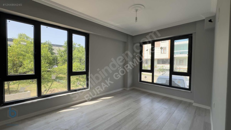 Burak Görmüş Gayrimenkulden Cumhuriyet M.Kiralık 2+1 Daire